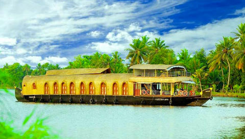 Premium Boathouse in Alleppey | Royal Rivers